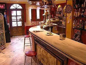 阿尔法卡 鲁塔日洛尔卡旅馆酒店